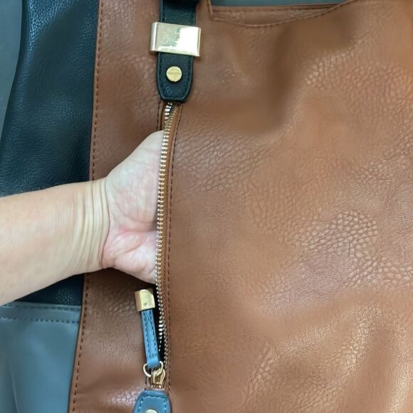 Cesca tri-color purse - Picture 5 of 9